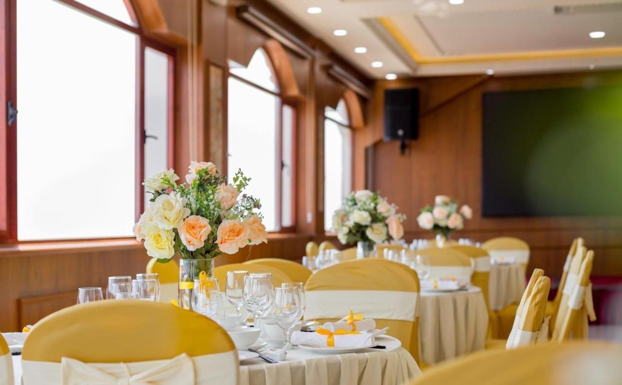 Riverside Hotel Quang Binh Донгхой Екстер'єр фото