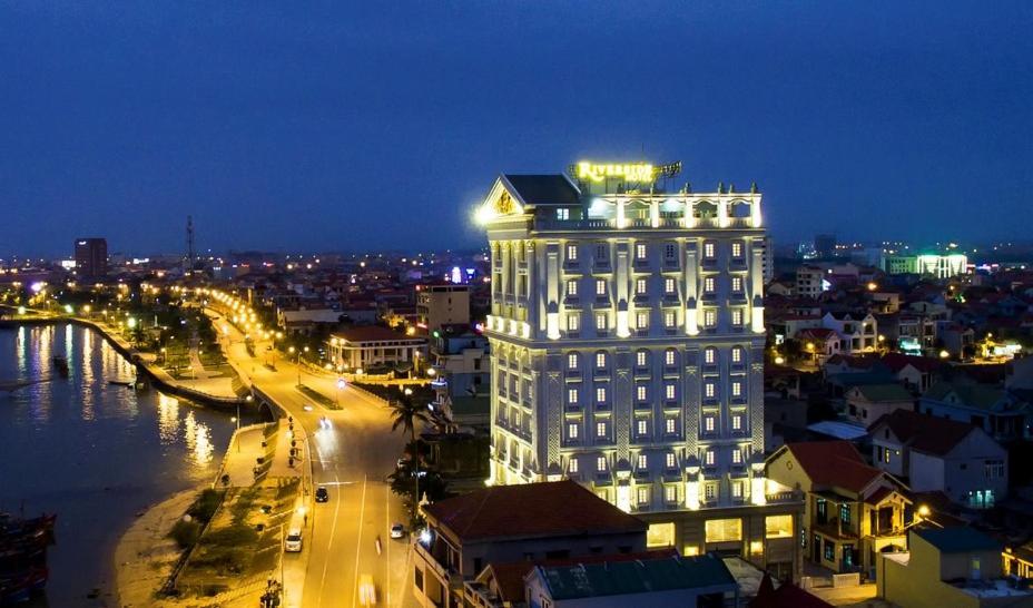 Riverside Hotel Quang Binh Донгхой Екстер'єр фото