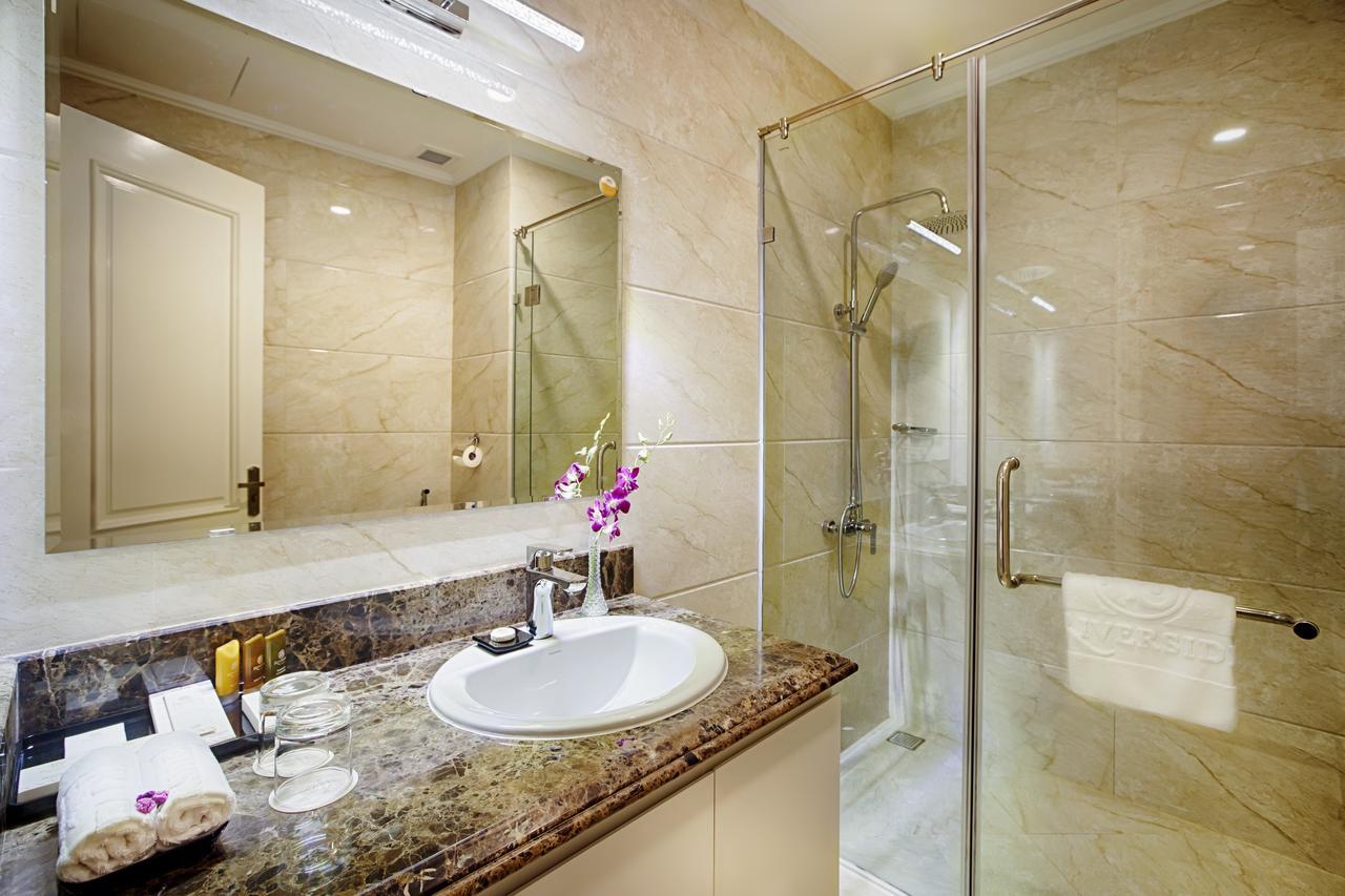 Riverside Hotel Quang Binh Донгхой Екстер'єр фото