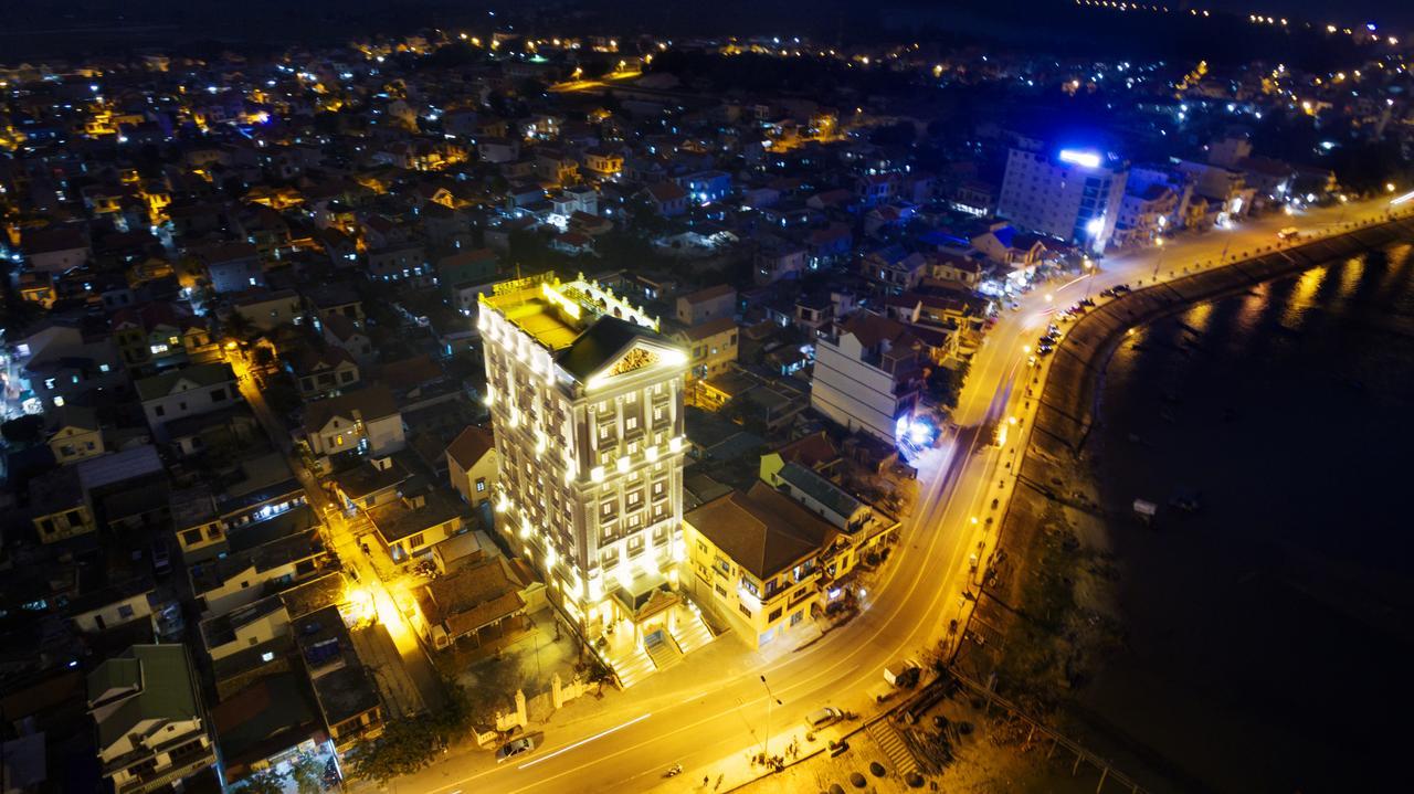 Riverside Hotel Quang Binh Донгхой Екстер'єр фото