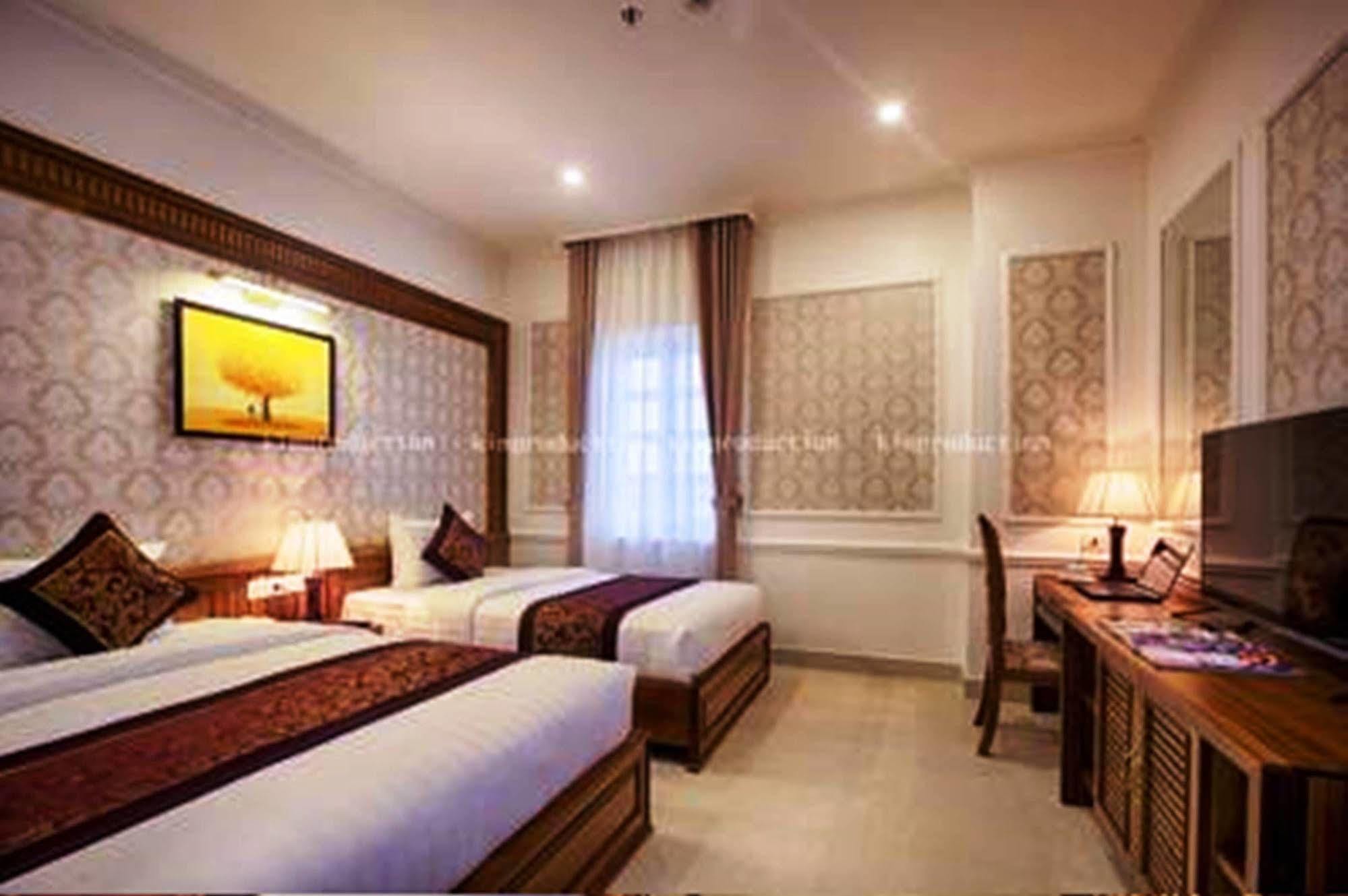 Riverside Hotel Quang Binh Донгхой Екстер'єр фото